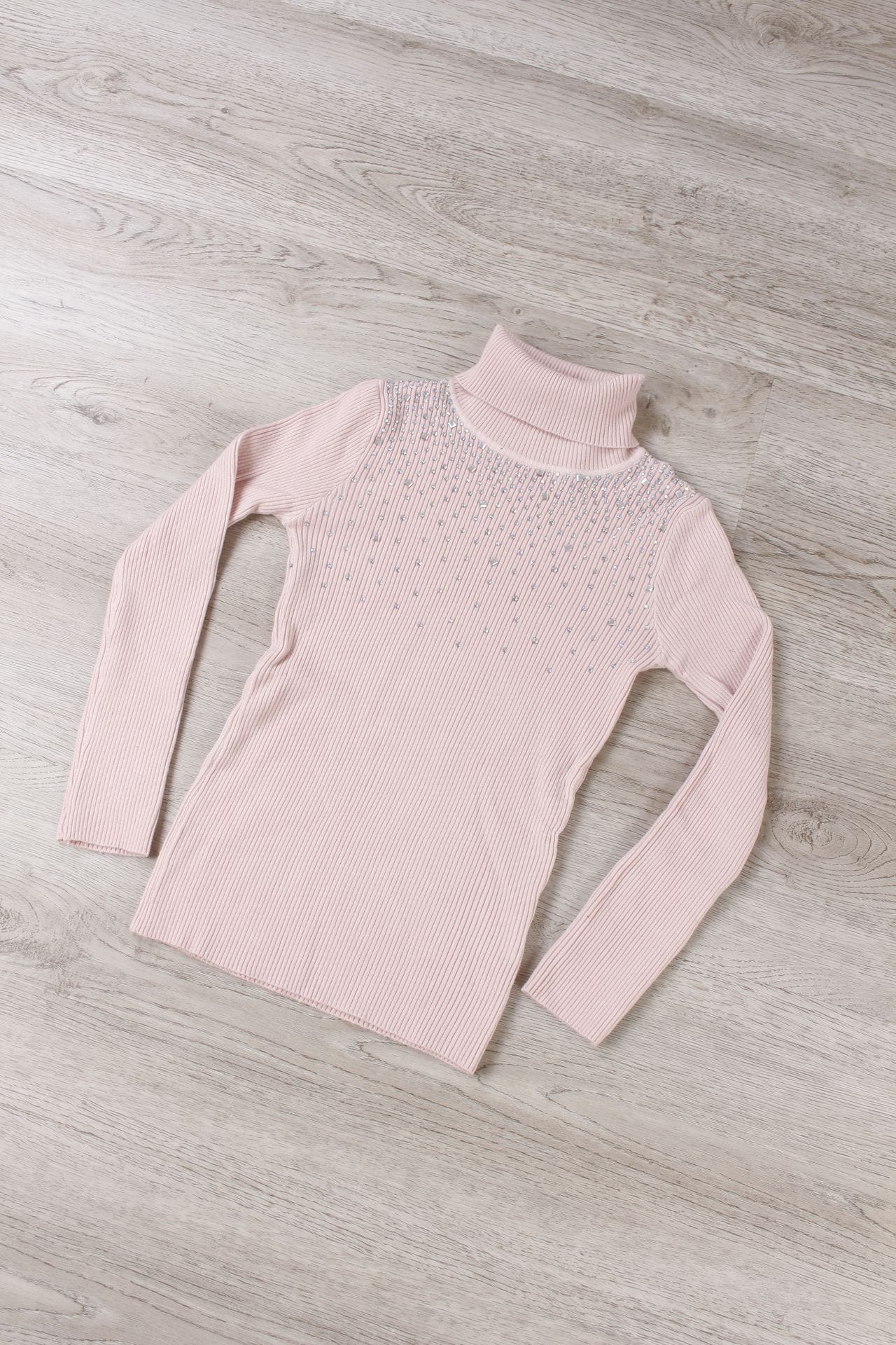 Rollkragenpullover mit Similisteinen, pink