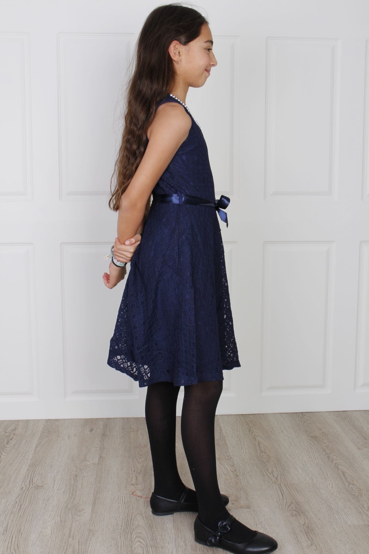 Spitzenkleid mit Seidenband, navy