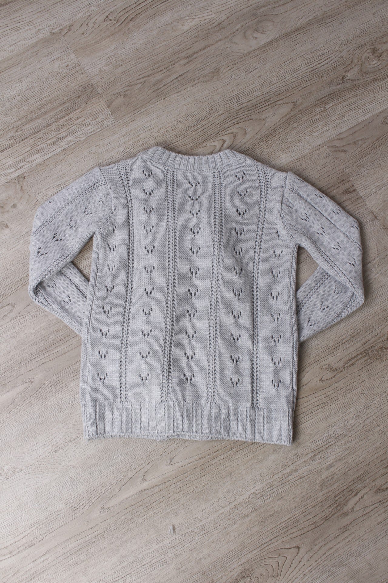 Strickpullover mit Details, grau