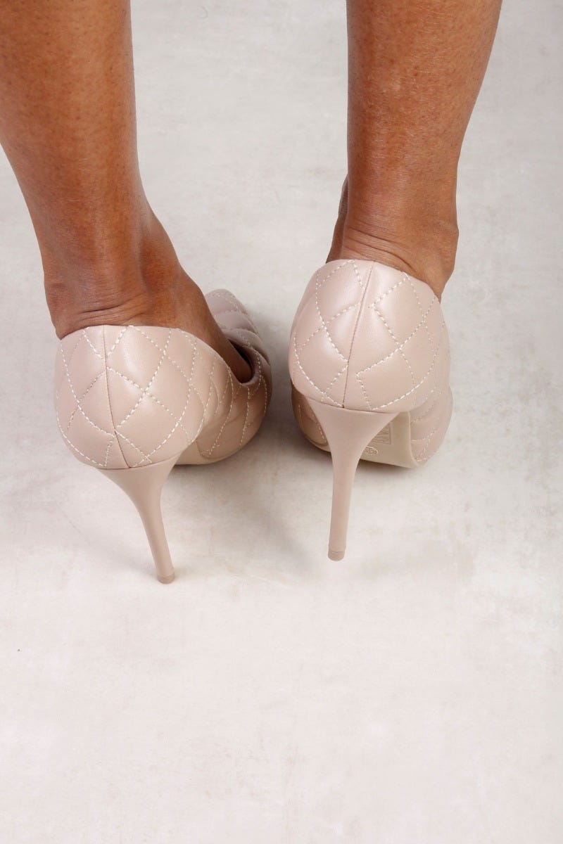 Stilettos, beige