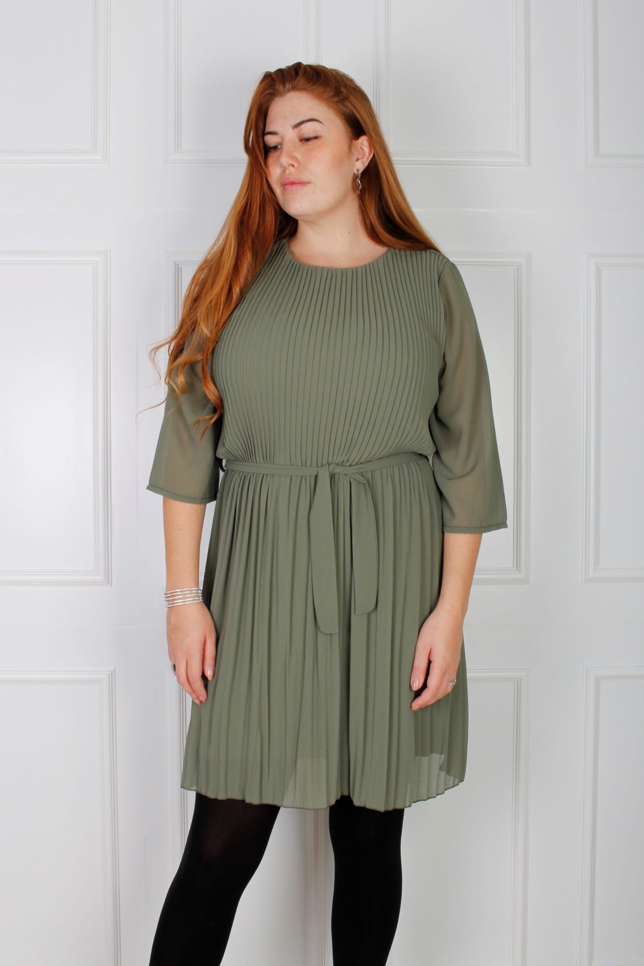 Alba Faltenkleid mit Bindeband, khaki